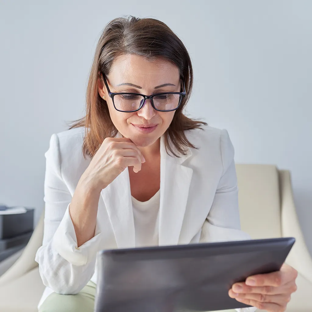 Frau beim Online-Coaching